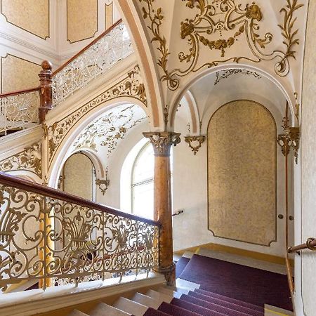 Hotel Slovan Plzen Bagian luar foto