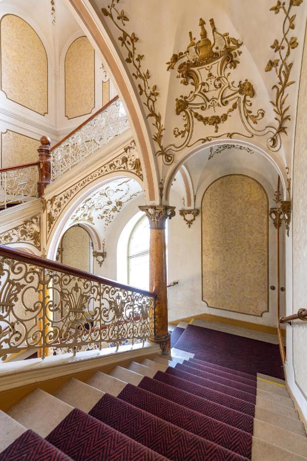 Hotel Slovan Plzen Bagian luar foto